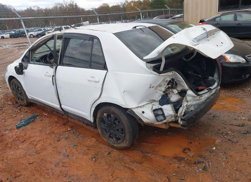 Photo 3 of 2010 Nissan Versa 1.8S (VIN 3N1BC1AP1AL363643)