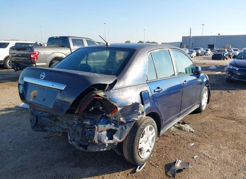 Photo 4 of 2010 Nissan Versa 1.8 S (VIN 3N1BC1AP1AL401243)