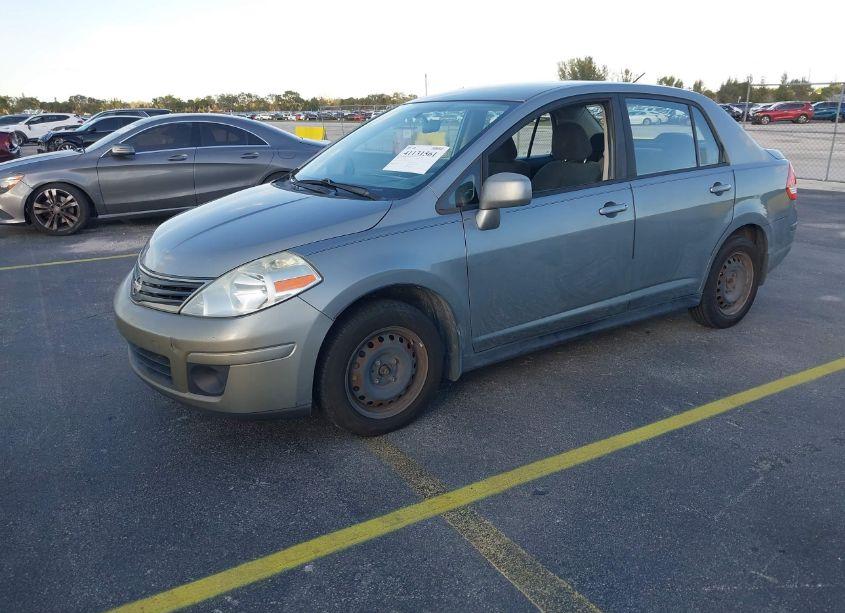 Photo 2 of 2010 Nissan Versa 1.8 S (VIN 3N1BC1AP1AL401680)