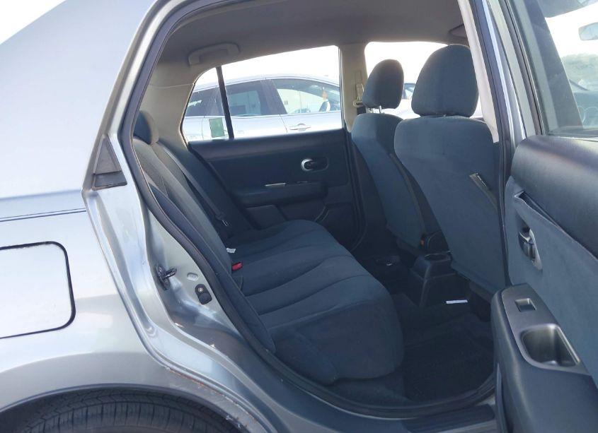 Photo 8 of 2010 Nissan Versa 1.8 S (VIN 3N1BC1AP1AL401680)