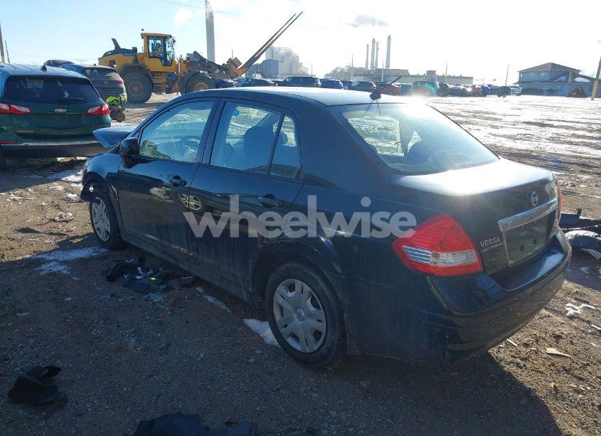 Photo 3 of 2010 Nissan Versa 1.8 S (VIN 3N1BC1AP1AL419452)