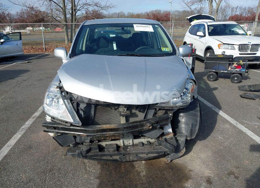 Photo 12 of 2010 Nissan Versa 1.8S (VIN 3N1BC1AP2AL400389)