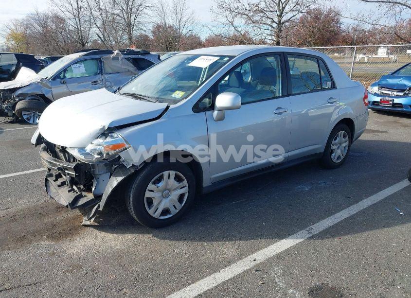 Photo 2 of 2010 Nissan Versa 1.8S (VIN 3N1BC1AP2AL400389)