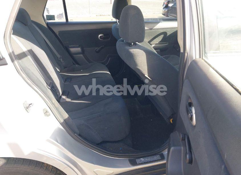 Photo 8 of 2010 Nissan Versa 1.8S (VIN 3N1BC1AP2AL400389)