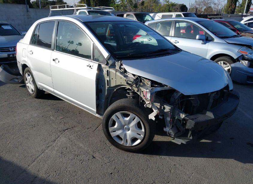 2011 Nissan Versa 1.8S (VIN 3N1BC1AP2BL416609) main photo