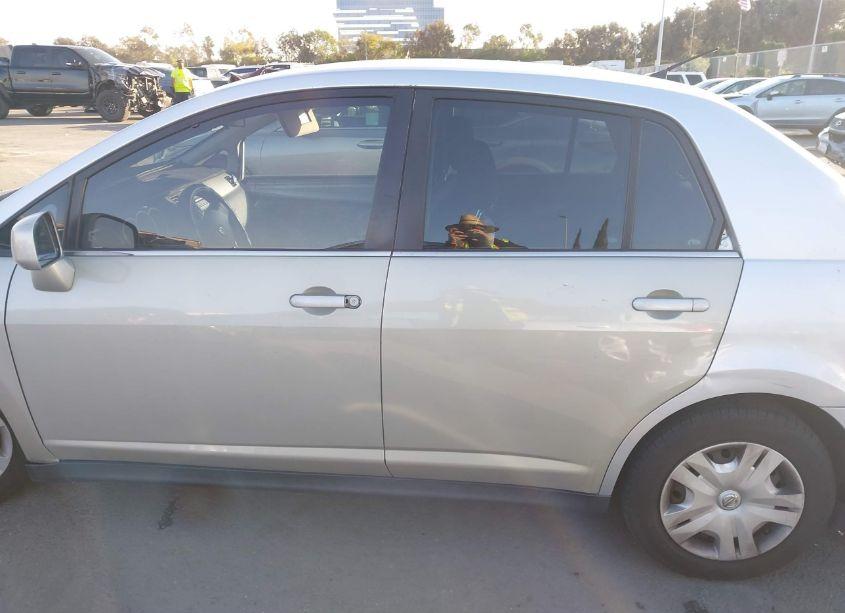 Photo 15 of 2011 Nissan Versa 1.8S (VIN 3N1BC1AP2BL416609)