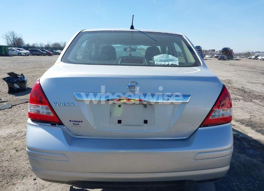 Photo 15 of 2010 Nissan Versa 1.8S (VIN 3N1BC1AP3AL433918)