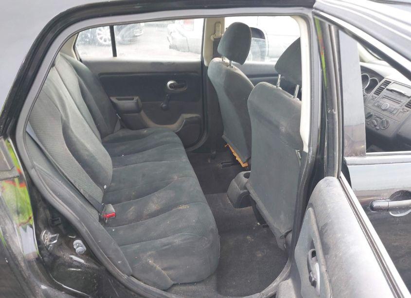 Photo 8 of 2011 Nissan Versa 1.8S (VIN 3N1BC1AP3BL389808)