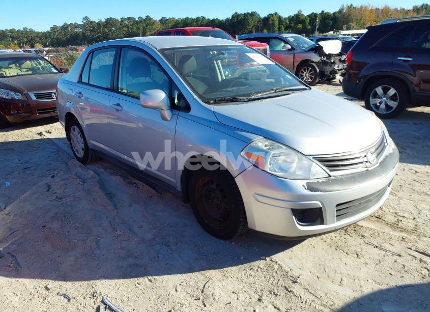 2011 Nissan Versa 1.8S (VIN 3N1BC1AP3BL450476) main photo