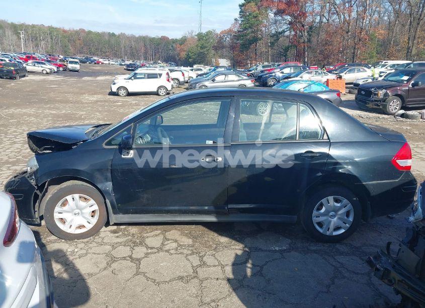 Photo 14 of 2010 Nissan Versa 1.8S (VIN 3N1BC1AP4AL352040)