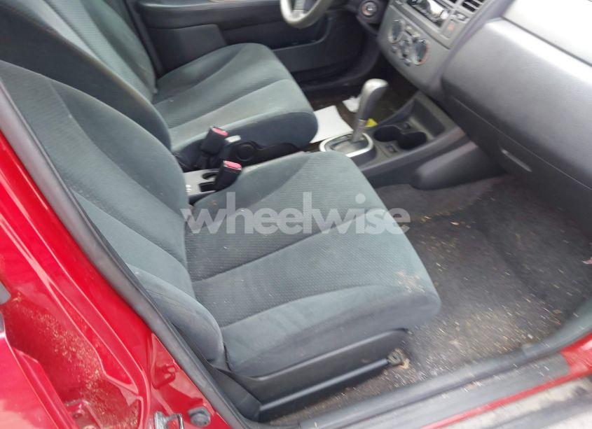 Photo 5 of 2010 Nissan Versa 1.8S (VIN 3N1BC1AP4AL382784)