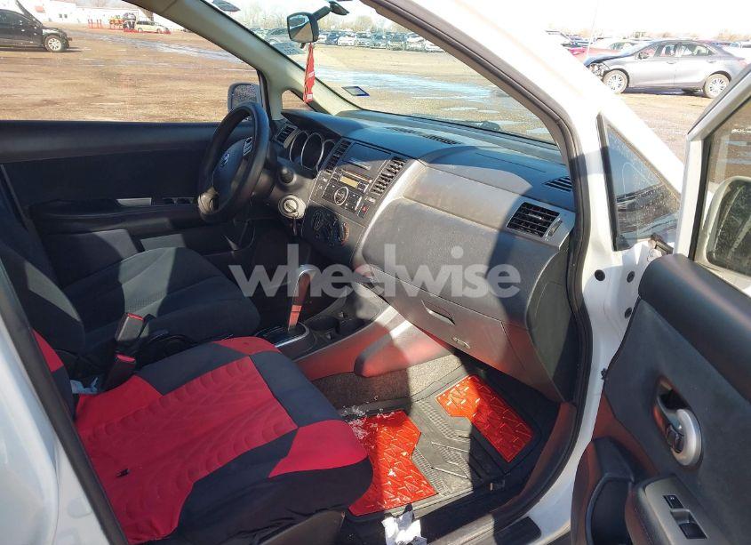 Photo 5 of 2010 Nissan Versa 1.8S (VIN 3N1BC1AP4AL405190)