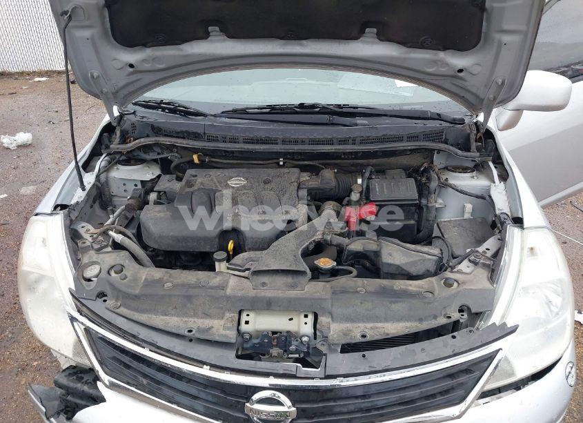 Photo 10 of 2010 Nissan Versa 1.8S (VIN 3N1BC1AP5AL404548)