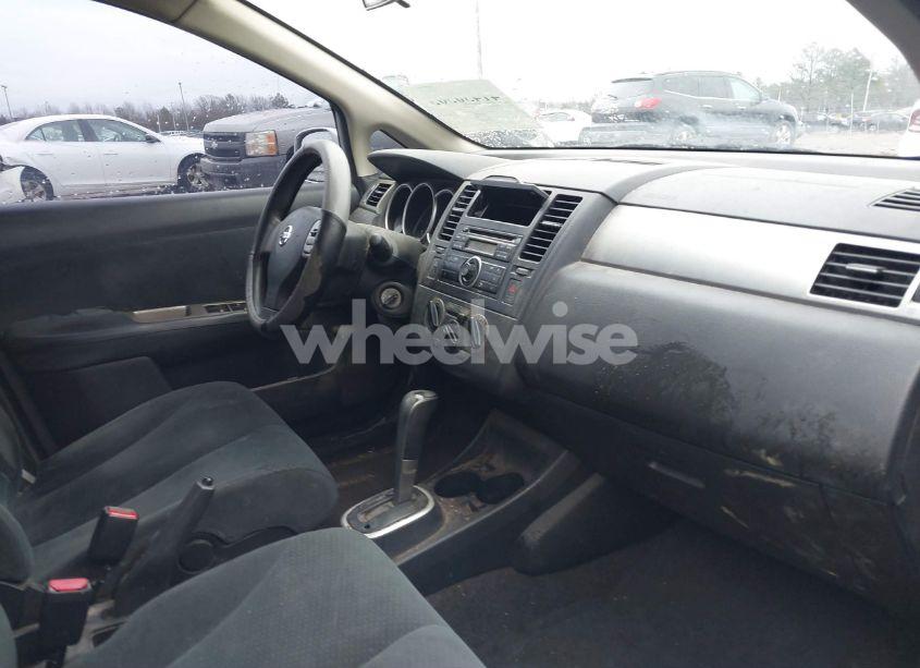 Photo 5 of 2010 Nissan Versa 1.8S (VIN 3N1BC1AP5AL404548)
