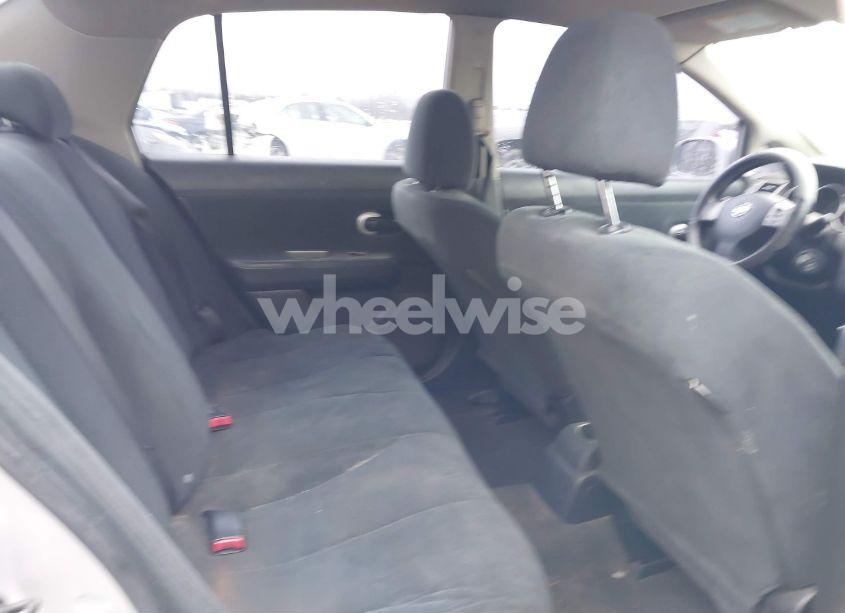 Photo 8 of 2010 Nissan Versa 1.8S (VIN 3N1BC1AP5AL404548)