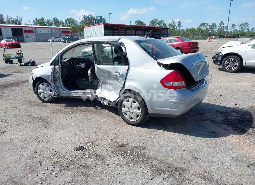 Photo 13 of 2011 Nissan Versa 1.8S (VIN 3N1BC1AP5BL380723)