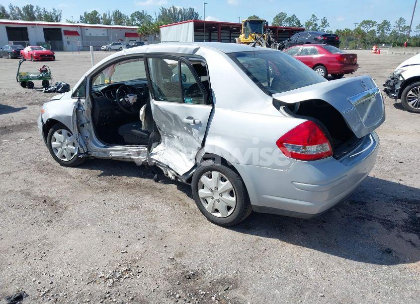 Photo 3 of 2011 Nissan Versa 1.8S (VIN 3N1BC1AP5BL380723)