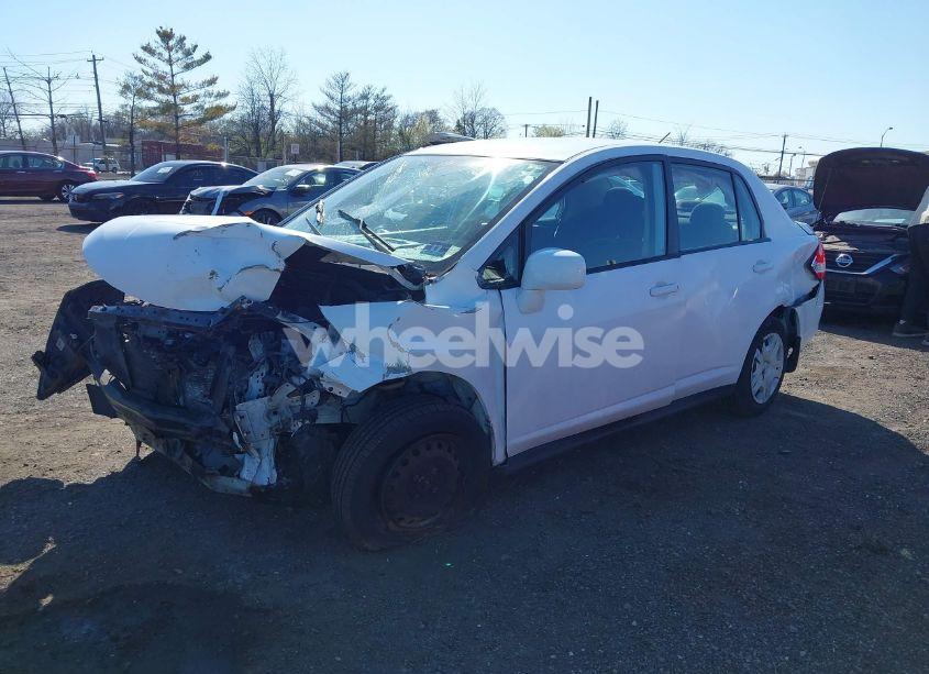 Photo 2 of 2011 Nissan Versa 1.8S (VIN 3N1BC1AP5BL390720)