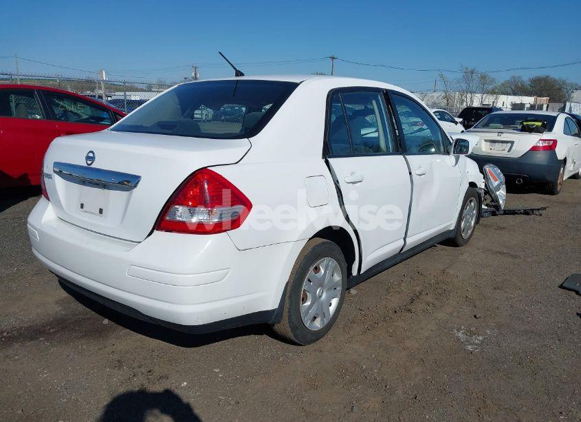 Photo 4 of 2011 Nissan Versa 1.8S (VIN 3N1BC1AP5BL390720)