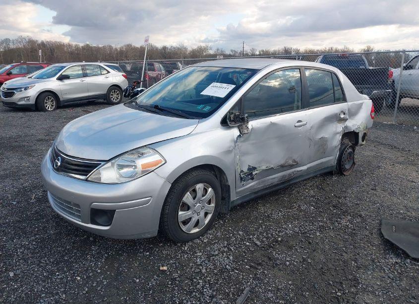 Photo 2 of 2010 Nissan Versa 1.8S (VIN 3N1BC1AP6AL363928)