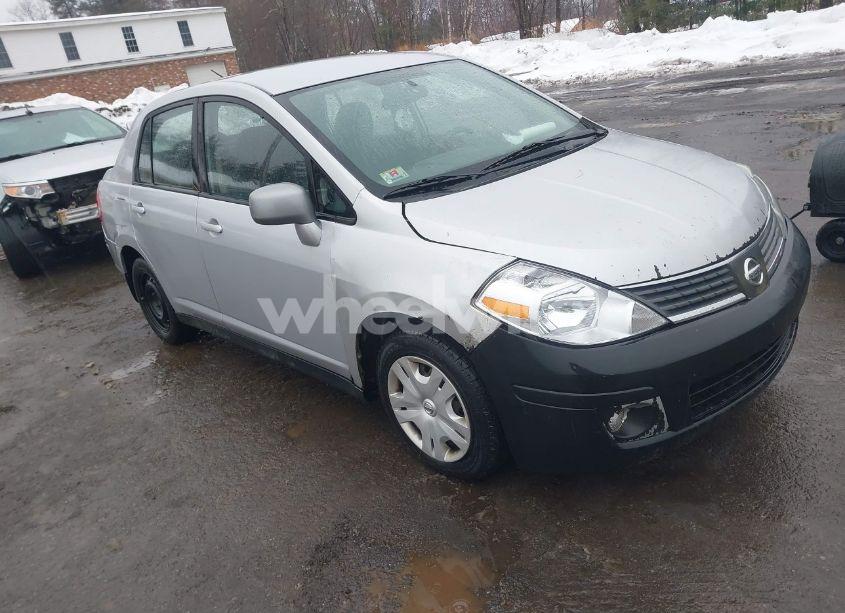 2011 Nissan Versa 1.8S (VIN 3N1BC1AP6BL412899) main photo