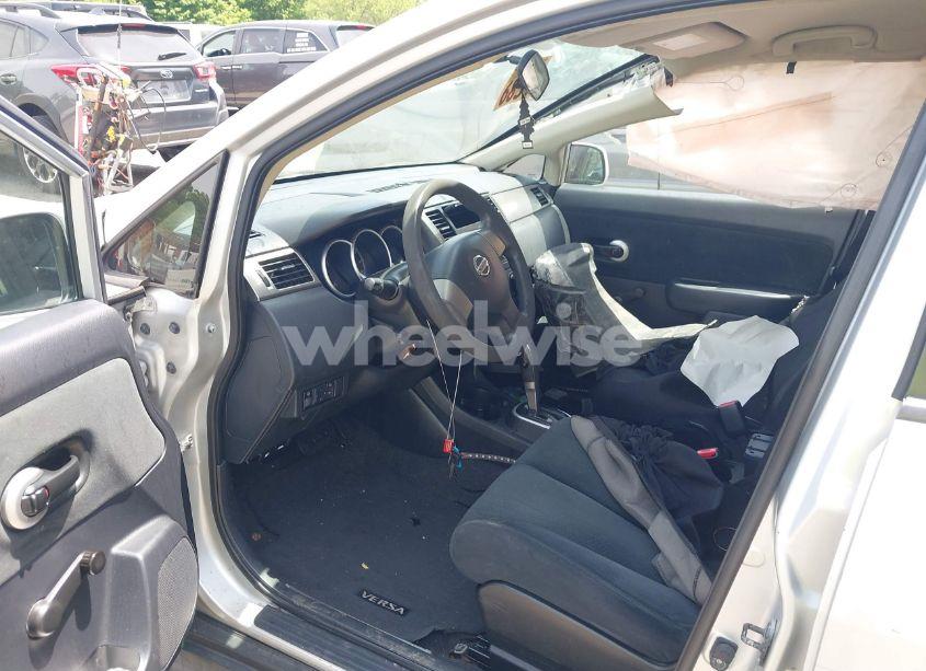 Photo 5 of 2011 Nissan Versa 1.8S (VIN 3N1BC1AP6BL416015)