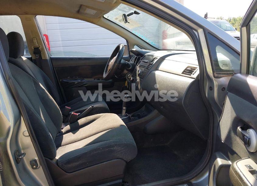 Photo 5 of 2011 Nissan Versa 1.8S (VIN 3N1BC1AP6BL432344)