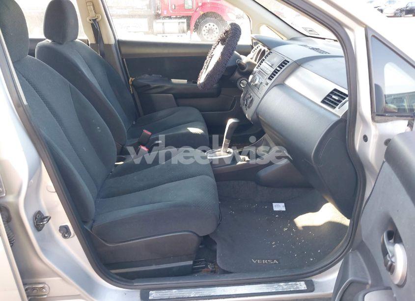 Photo 5 of 2011 Nissan Versa 1.8S (VIN 3N1BC1AP6BL433204)