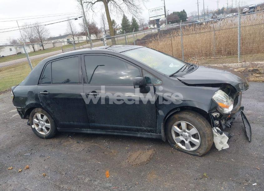 Photo 13 of 2010 Nissan Versa 1.8SL (VIN 3N1BC1AP7AL402140)