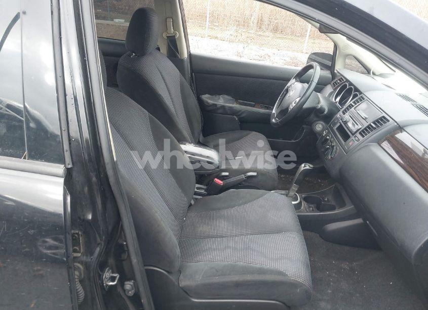 Photo 5 of 2010 Nissan Versa 1.8SL (VIN 3N1BC1AP7AL402140)