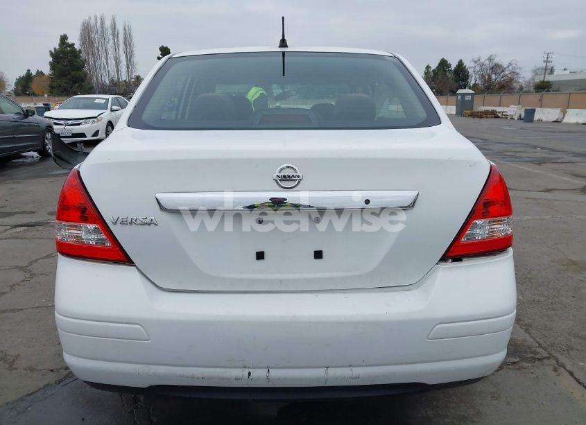 Photo 16 of 2010 Nissan Versa 1.8S (VIN 3N1BC1AP7AL420525)