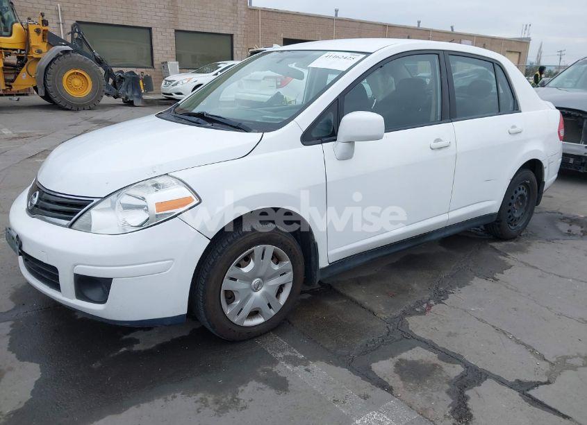 Photo 2 of 2010 Nissan Versa 1.8S (VIN 3N1BC1AP7AL420525)