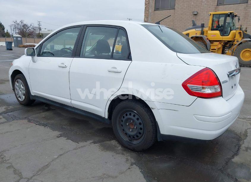 Photo 3 of 2010 Nissan Versa 1.8S (VIN 3N1BC1AP7AL420525)