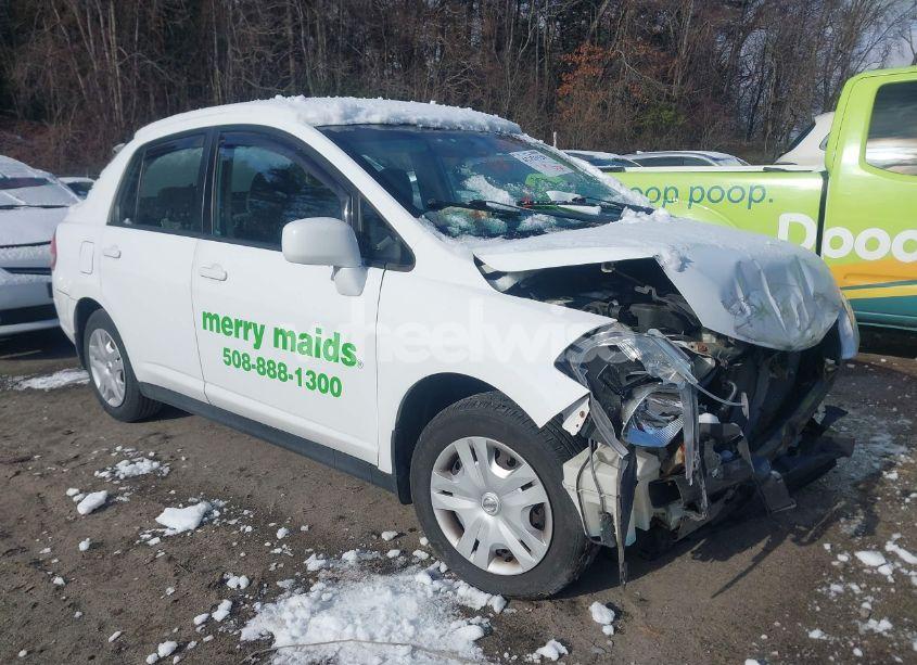 2011 Nissan Versa 1.8S (VIN 3N1BC1AP7BL415178) main photo