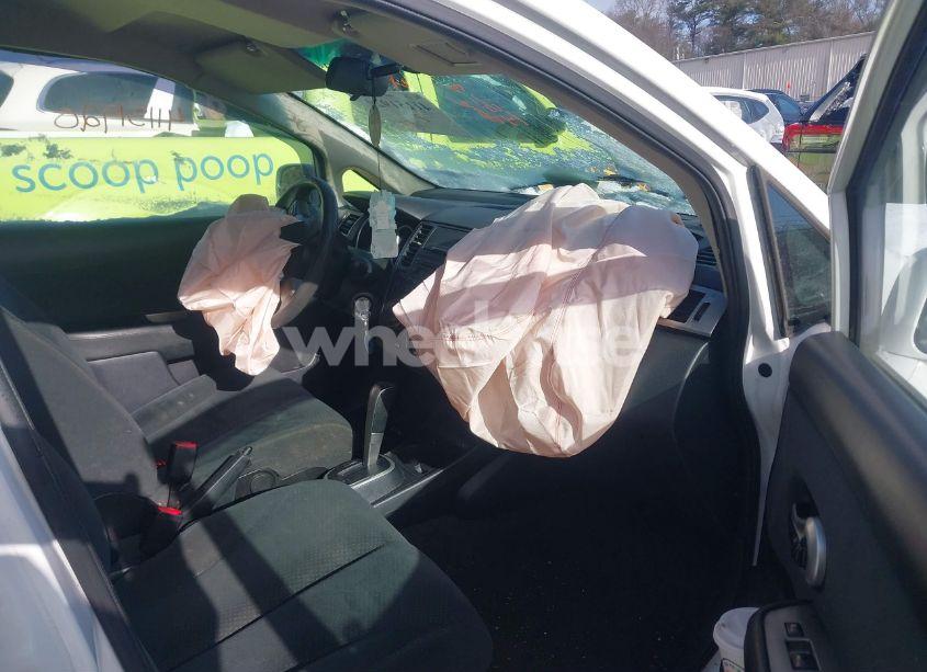 Photo 5 of 2011 Nissan Versa 1.8S (VIN 3N1BC1AP7BL415178)