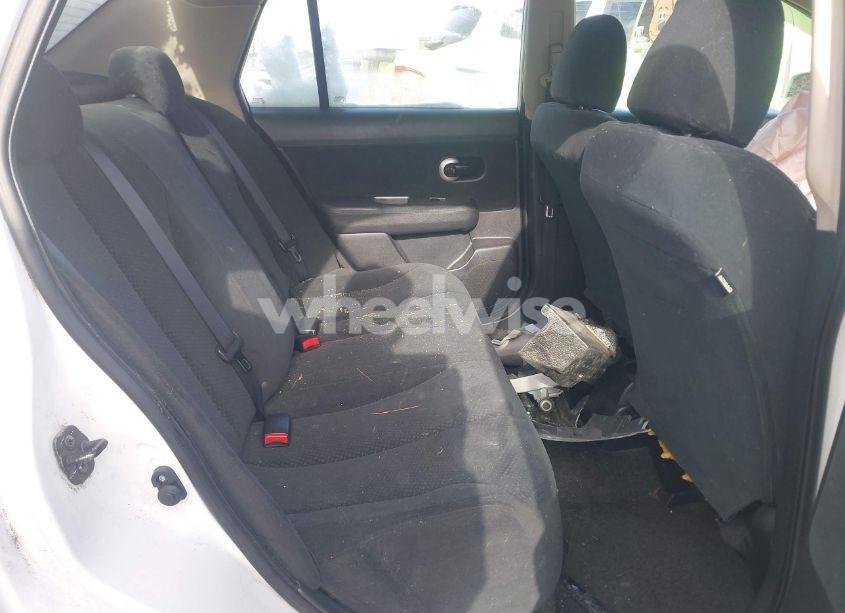 Photo 8 of 2011 Nissan Versa 1.8S (VIN 3N1BC1AP7BL415178)