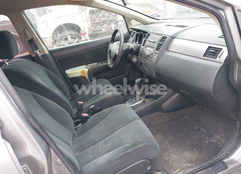 Photo 5 of 2011 Nissan Versa 1.8S (VIN 3N1BC1AP7BL432028)