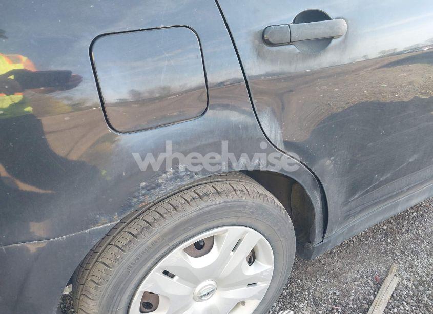 Photo 12 of 2010 Nissan Versa 1.8S (VIN 3N1BC1AP9AL361302)