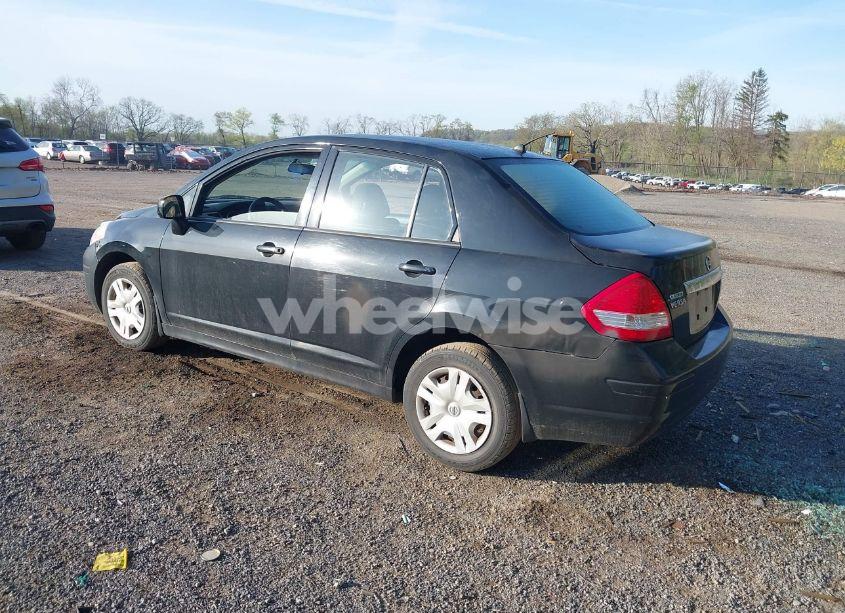 Photo 3 of 2010 Nissan Versa 1.8S (VIN 3N1BC1AP9AL361302)