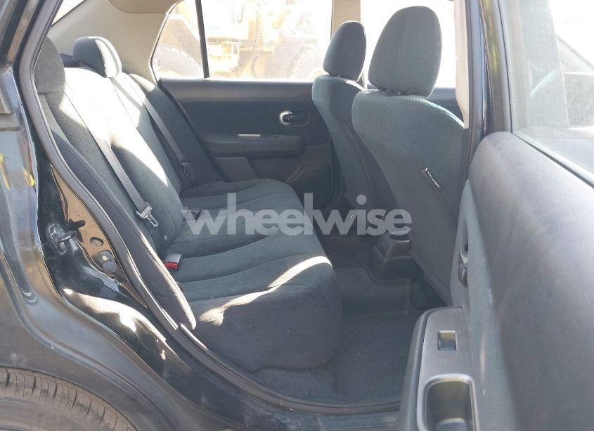 Photo 8 of 2010 Nissan Versa 1.8S (VIN 3N1BC1AP9AL361302)