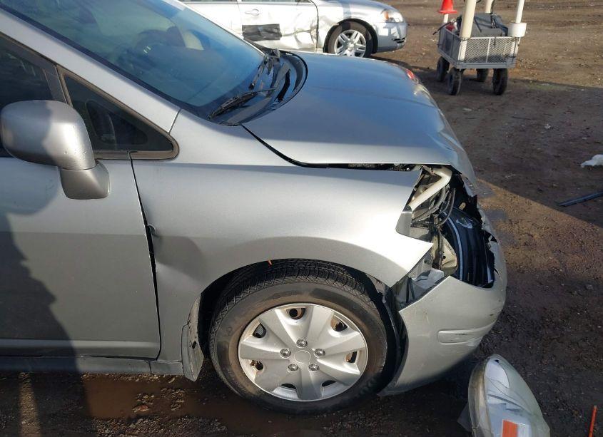 Photo 17 of 2010 Nissan Versa 1.8S (VIN 3N1BC1AP9AL392193)