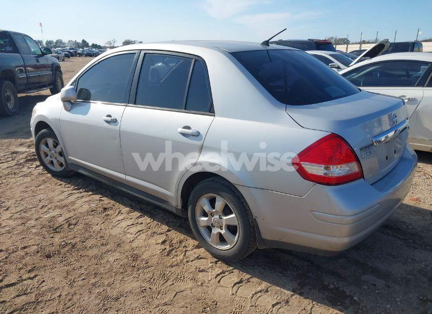 Photo 3 of 2010 Nissan Versa 1.8SL (VIN 3N1BC1APXAL368694)