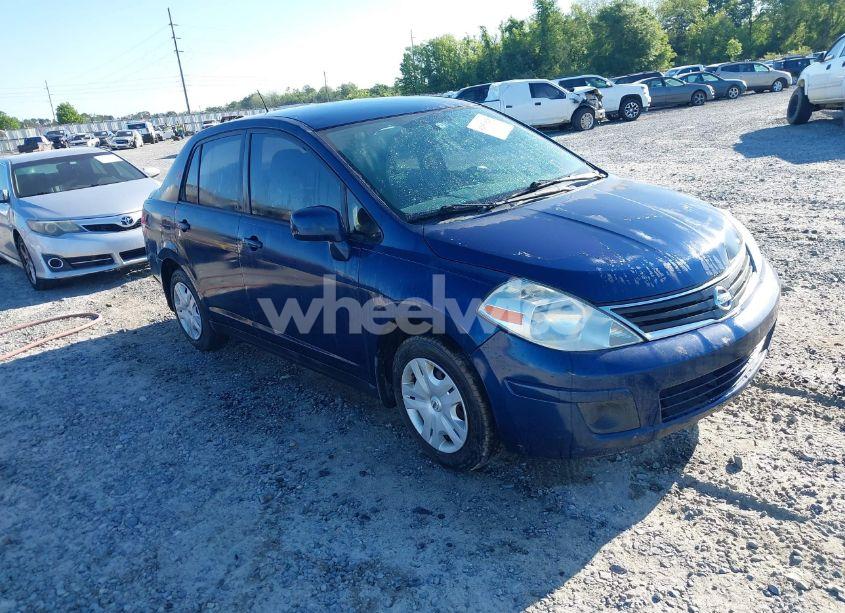 2010 Nissan Versa 1.8S (VIN 3N1BC1APXAL374513) main photo