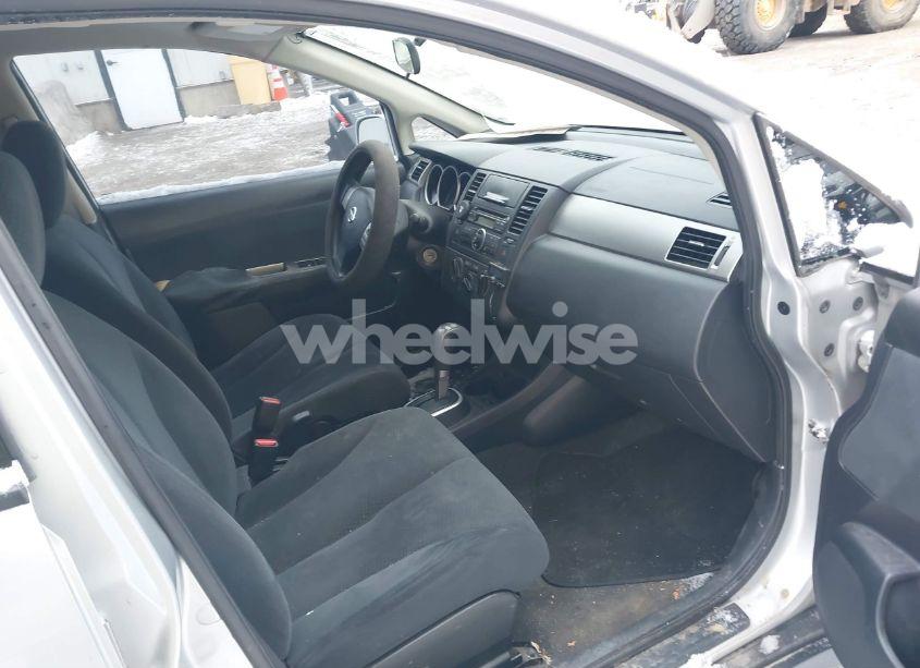 Photo 5 of 2010 Nissan Versa 1.8 S (VIN 3N1BC1APXAL392137)