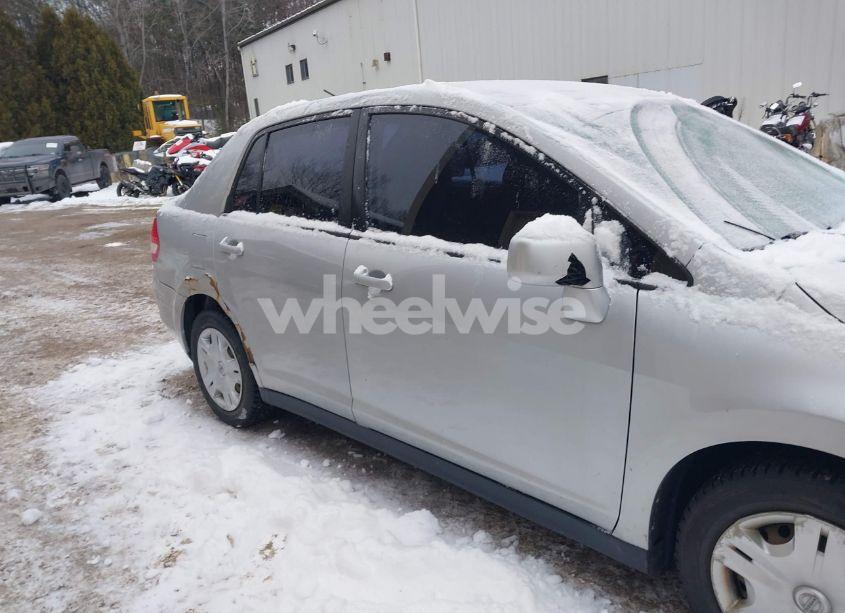 Photo 6 of 2010 Nissan Versa 1.8 S (VIN 3N1BC1APXAL392137)