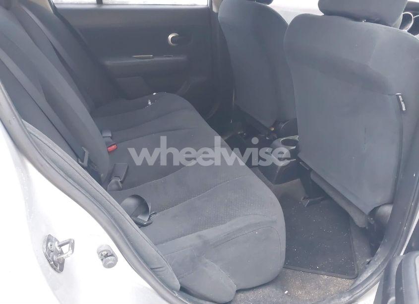 Photo 8 of 2010 Nissan Versa 1.8 S (VIN 3N1BC1APXAL392137)