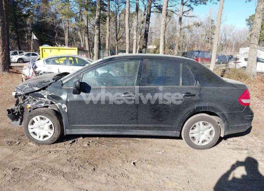 Photo 15 of 2010 Nissan Versa 1.8S (VIN 3N1BC1APXAL429610)