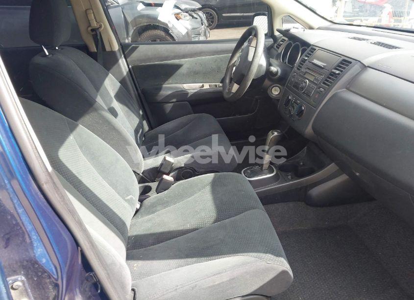 Photo 5 of 2010 Nissan Versa 1.8S (VIN 3N1BC1APXAL459173)