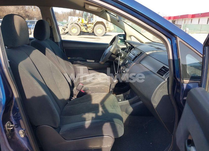 Photo 5 of 2011 Nissan Versa 1.8S (VIN 3N1BC1APXBL395928)