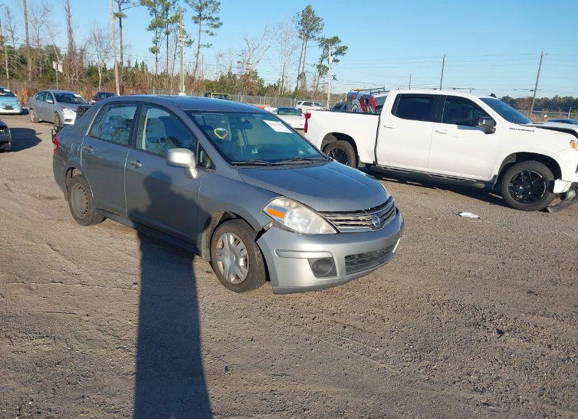 2011 Nissan Versa 1.8S (VIN 3N1BC1APXBL400142) main photo